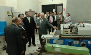 BU president inspects the workshops and the labs of the faculty of engineering/ Shubra