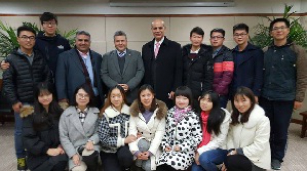 The university president meets the Arabic- interested Chinese Students